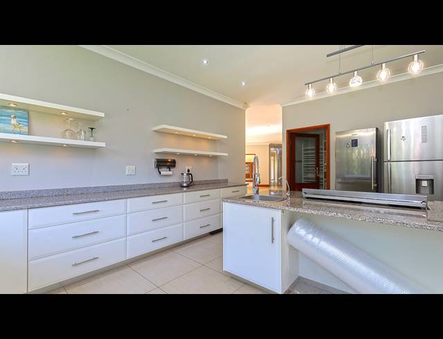 7 BEDROOM HOUSE FOR SALE IN CHELMSFORDVILLE